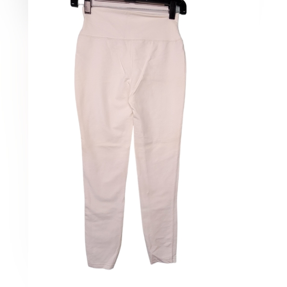 Assets by Sara Blakely size small - Picture 2 of 3